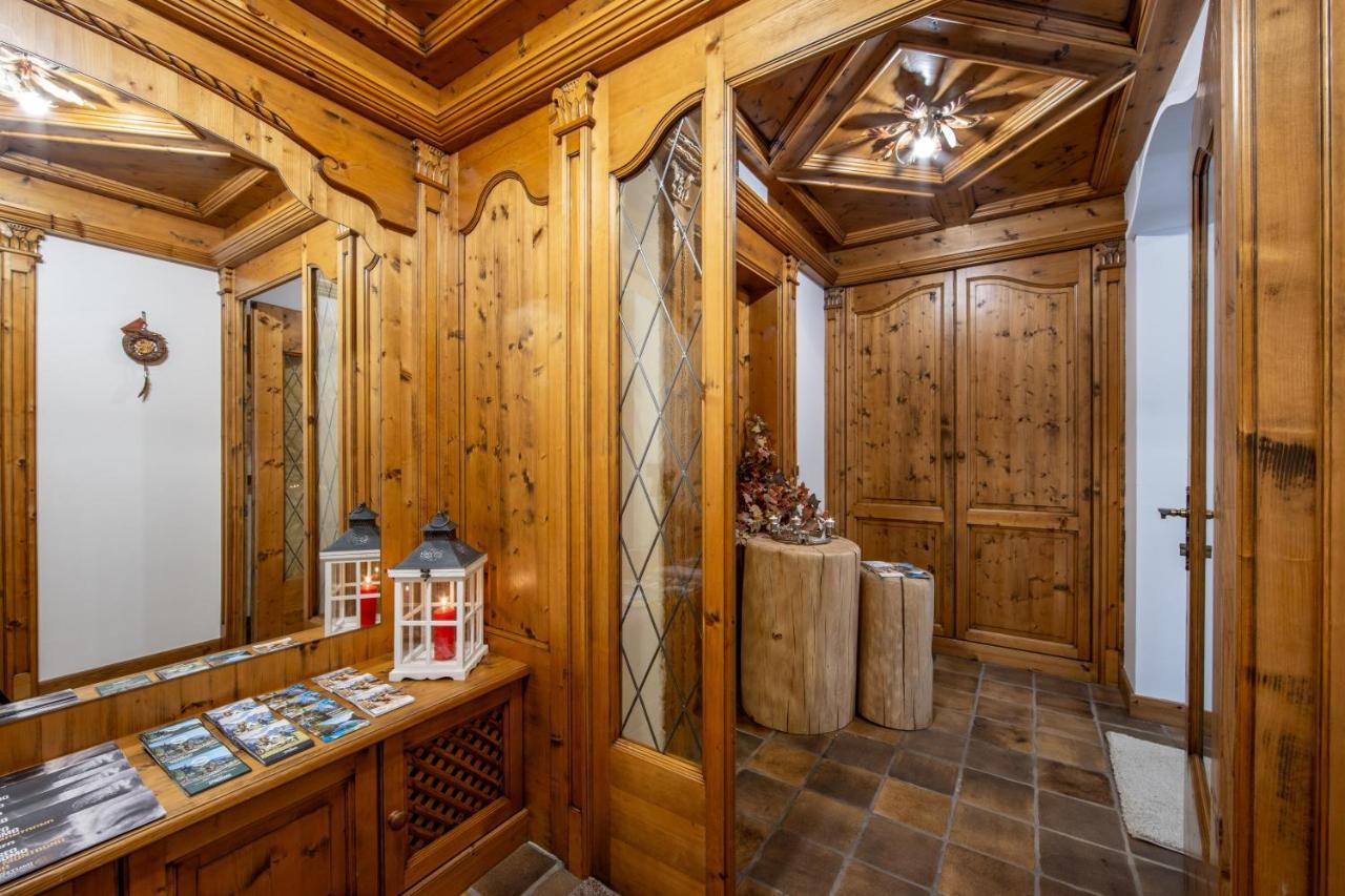 Chalet Mountain Plaza - Apt Greenvalley Pinzolo Buitenkant foto