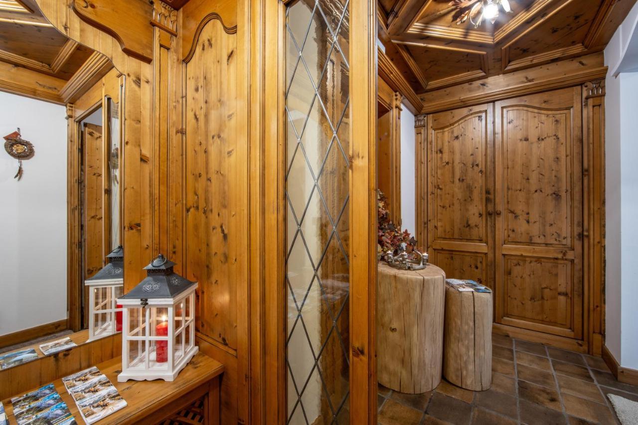 Chalet Mountain Plaza - Apt Greenvalley Pinzolo Buitenkant foto
