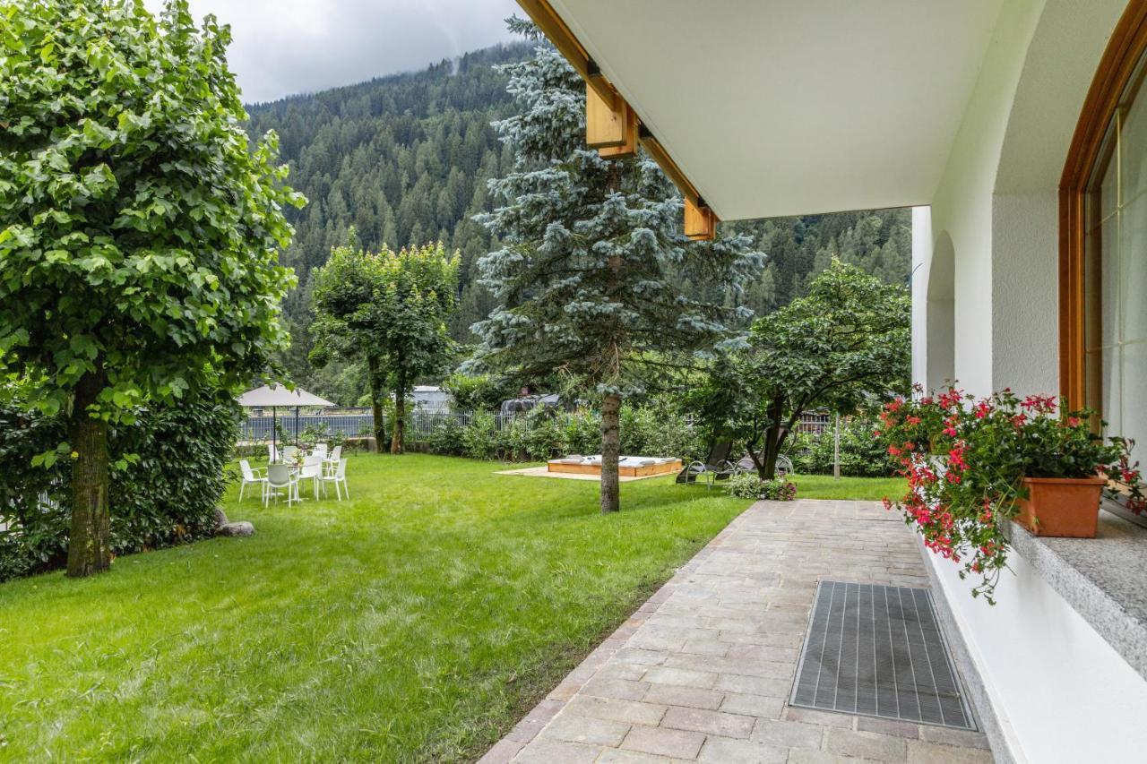 Chalet Mountain Plaza - Apt Greenvalley Pinzolo Buitenkant foto